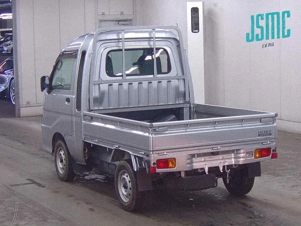 Used Daihatsu Hijet 2013 Silver MPV
