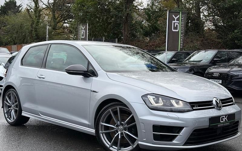 Used 2016 VW Golf VII R Hatchback | £12,995 (Fair price) - Image 1/3