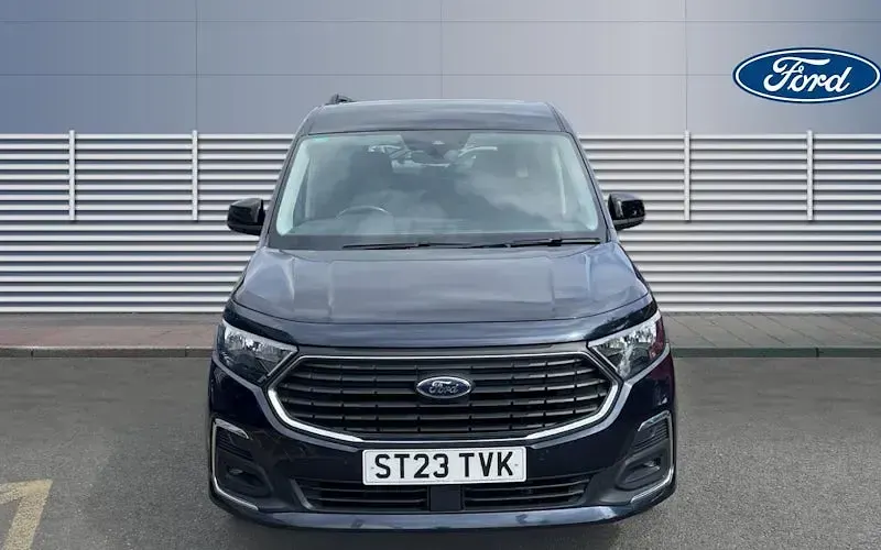 Used Ford Tourneo Titanium 122 HP (89 kW) 2024 Estate