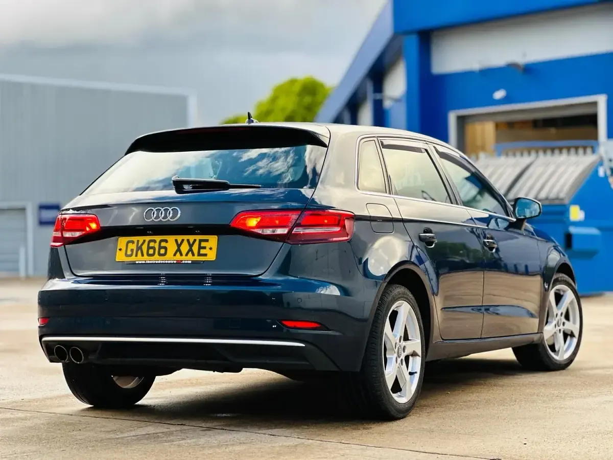 Used Audi A3 Sportback Sport 2016 Blue Hatchback