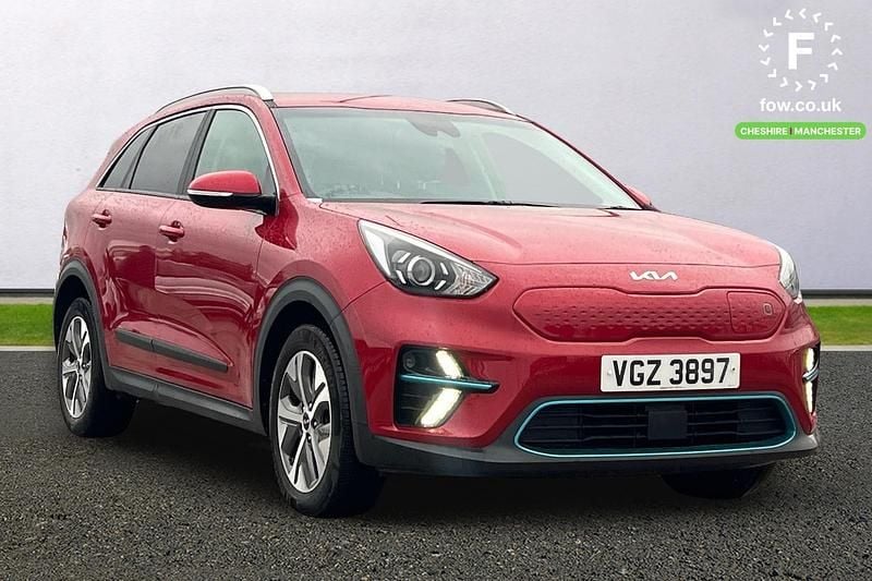 Used Kia Niro 100 kW (136 HP) 2021 Red SUV