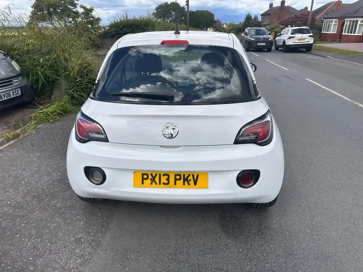 Used Vauxhall Adam Glam 70 HP (51 kW) 2013 White Hatchback