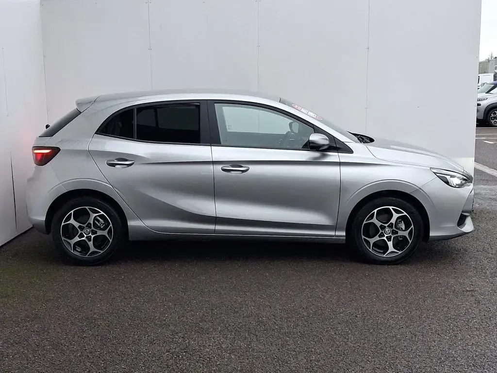 Used MG MG3 Trophy 191 HP (140 kW) 2025 Silver Hatchback