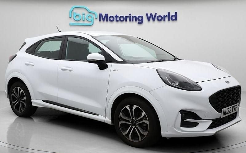 Used 2022 Ford Puma Gen-E ST-Line Hatchback | £15,118 (Good price) - Image 1/4