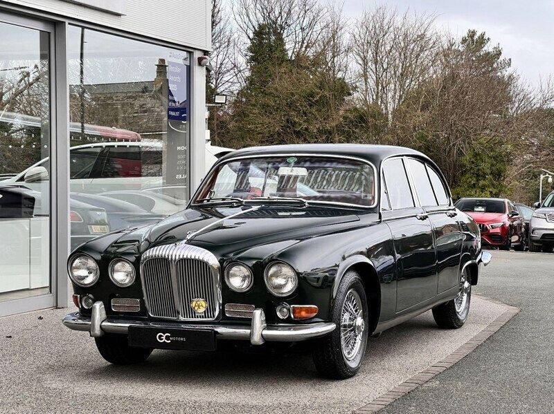 Green Used 1968 Daimler Sovereign Sedan | £14,990 - Image 1/3