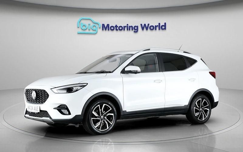 Used MG ZS Exclusive 111 HP (81 kW) 2024 White Hatchback