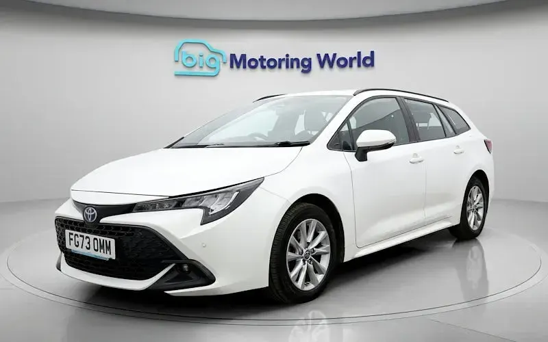 Used Toyota Corolla 140 HP (102 kW) 2026 Estate