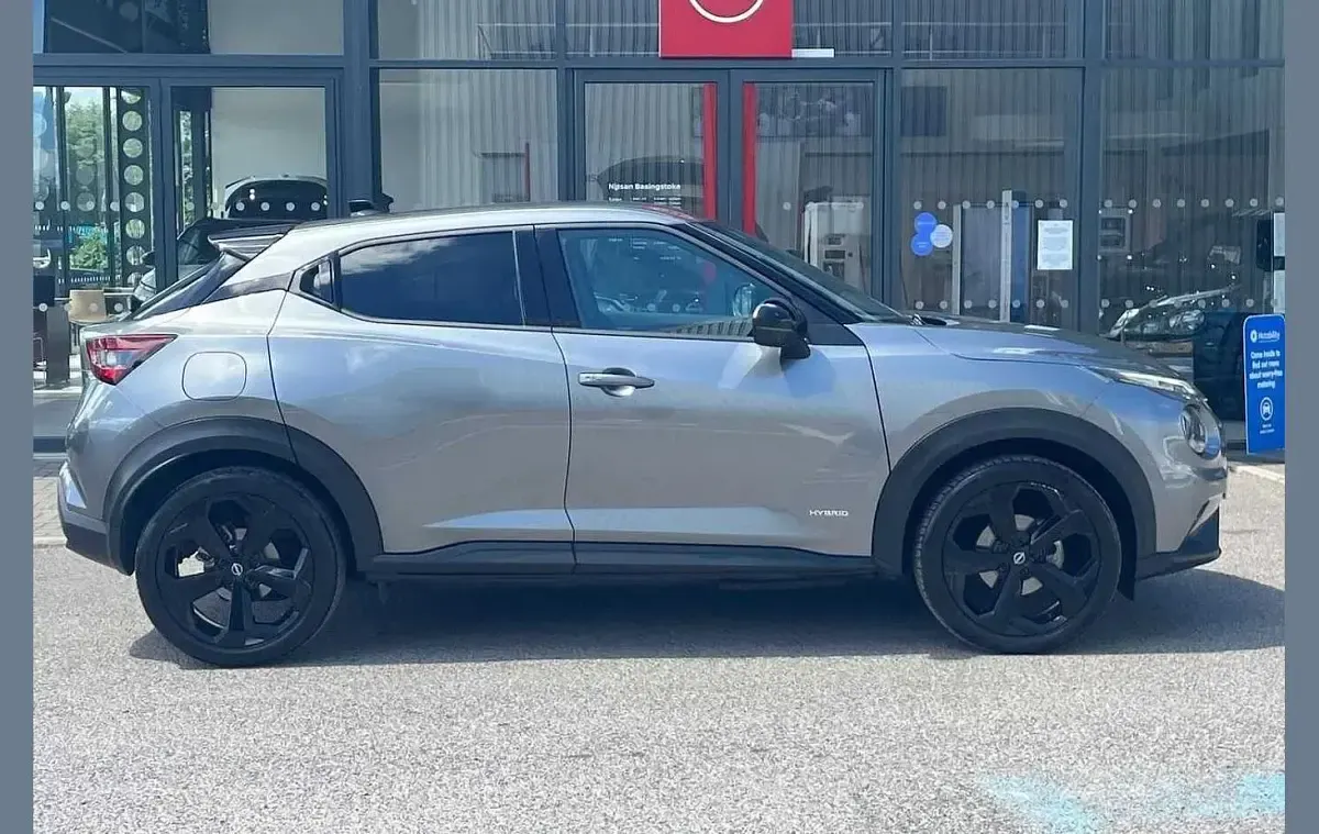 Used Nissan Juke Tekna 143 HP (105 kW) 2024 Grey SUV