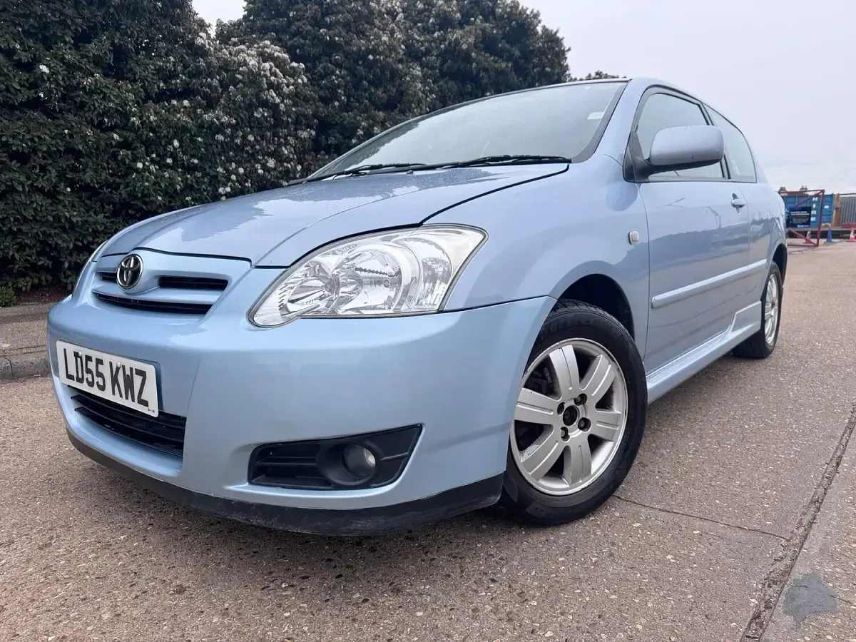 Used Toyota Corolla 110 HP (80 kW) 2005 Blue Hatchback