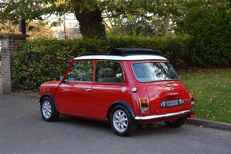 Used Rover Mini 63 HP (46 kW) 1999 Multicolour Sedan