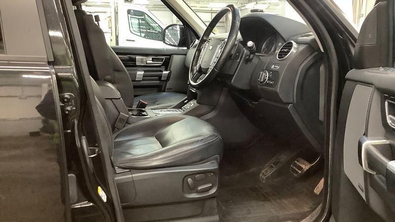 Used Land Rover Discovery 4 HSE 2015 Black SUV