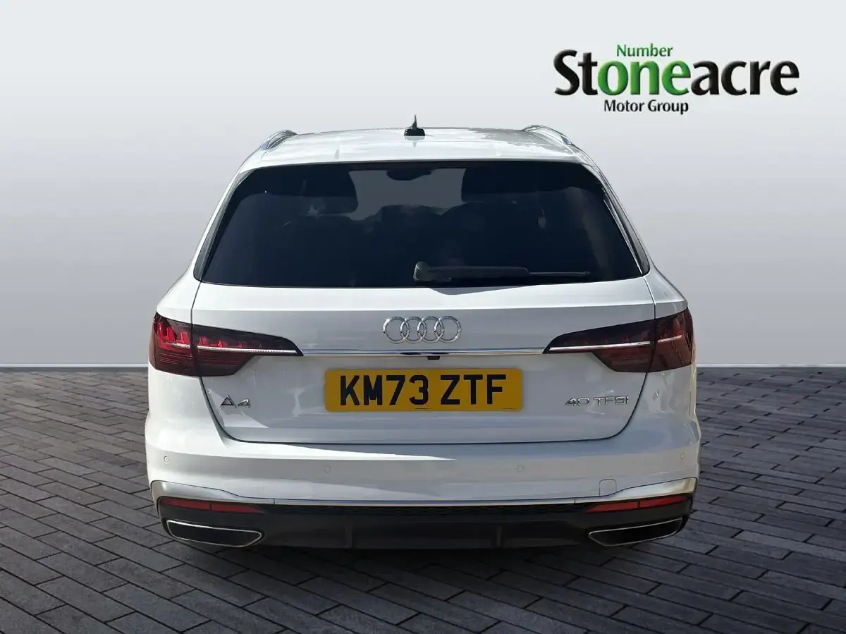 Used Audi A4 S-Line 204 HP (150 kW) 2024 White Estate