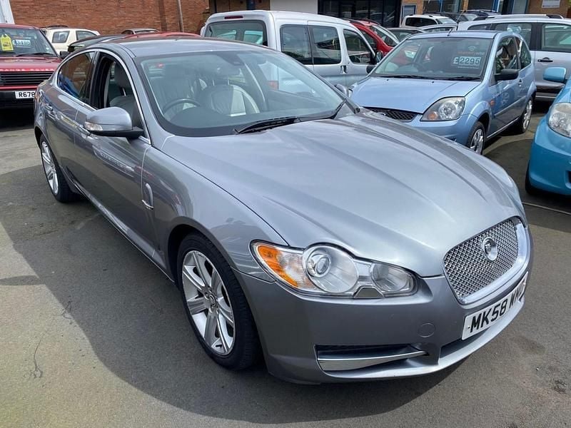 Second-hand Jaguar XF Luxury 207 CP (152 kW) 2008 Gri Berlinǎ
