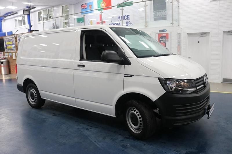 Used VW T6 Startline 102 HP (75 kW) 2017 White Van