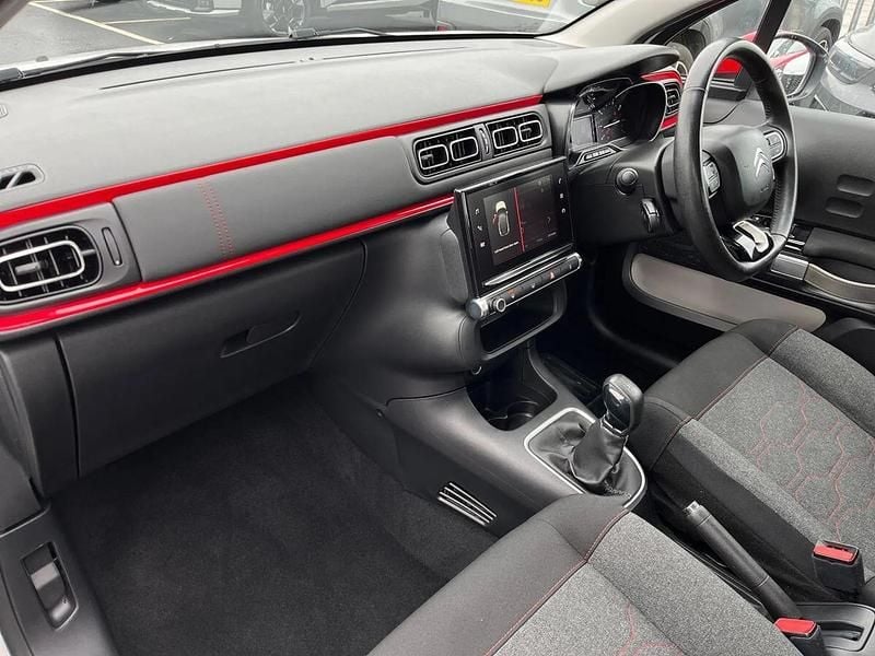 Used Citroën C3 Feel 82 HP (60 kW) 2017 White Hatchback