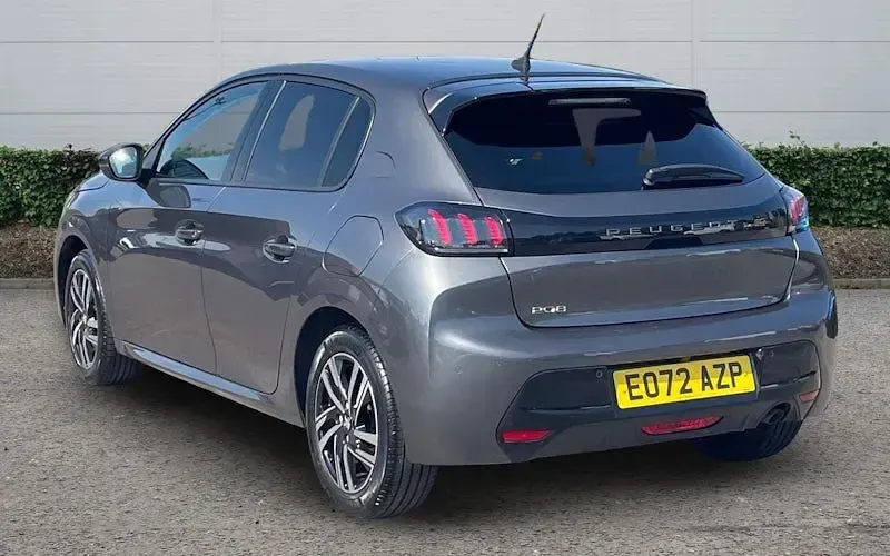 Used Peugeot 208 Allure+ 102 HP (75 kW) 2022 Grey Hatchback