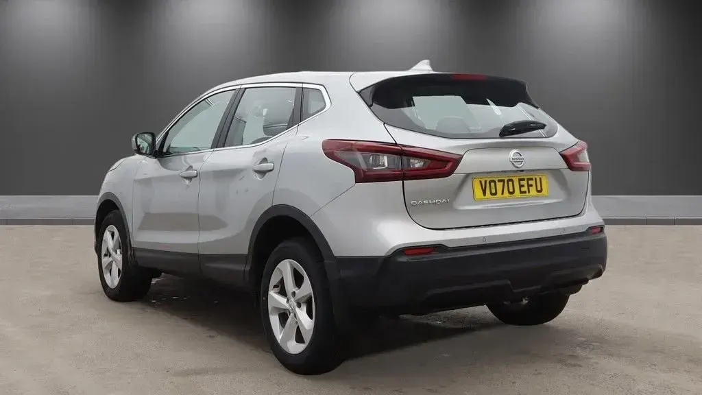 Used Nissan Qashqai Acenta Premium 2021 Silver SUV