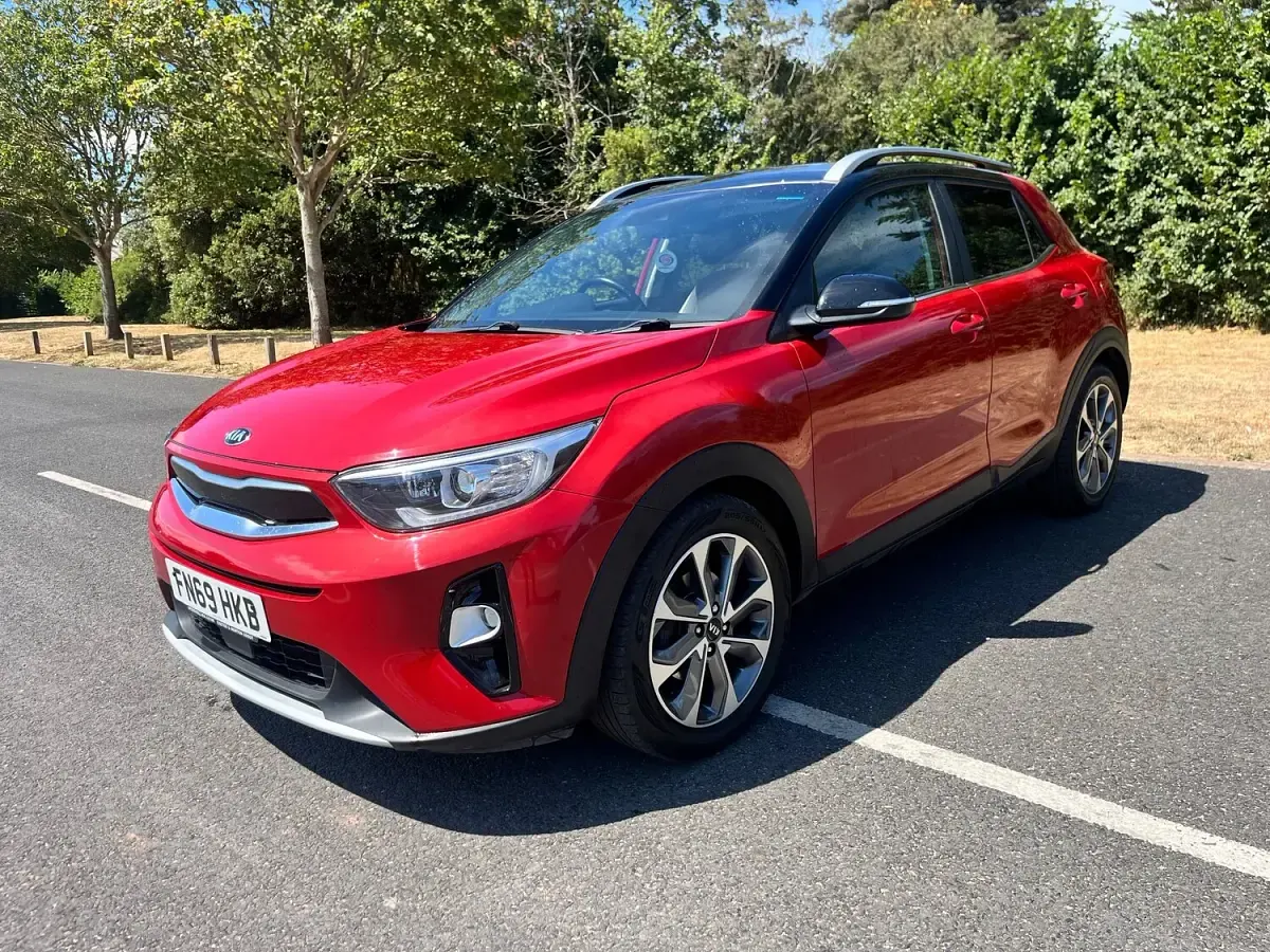 Used Kia Stonic 118 HP (86 kW) 2019 Red SUV