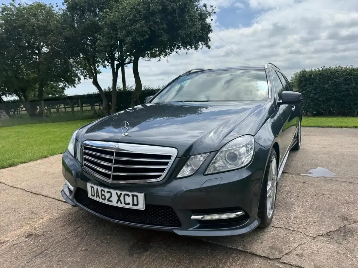 Used Mercedes E350 265 HP (194 kW) 2012 Grey Estate
