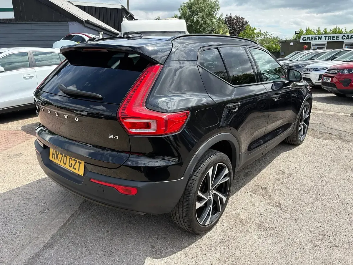 Used Volvo XC40 R-Design Pro 2020 Black SUV