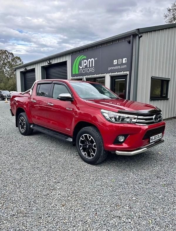 Red Used 2020 Toyota HiLux Pickup | £24,950 (Expensive) - Image 1/4