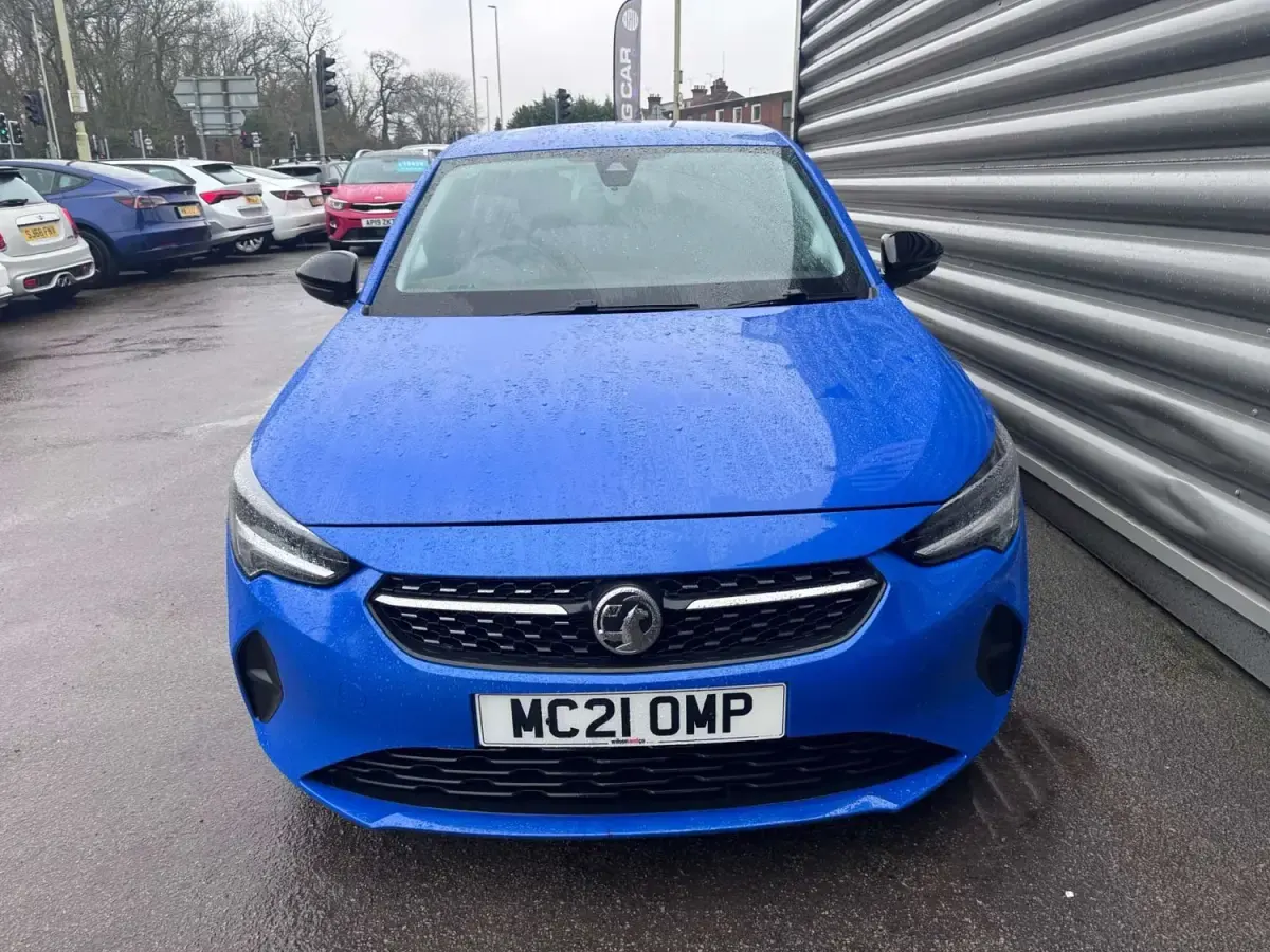 Usado Vauxhall Corsa 102 CV (75 kW) 2021 Azul Utilitario