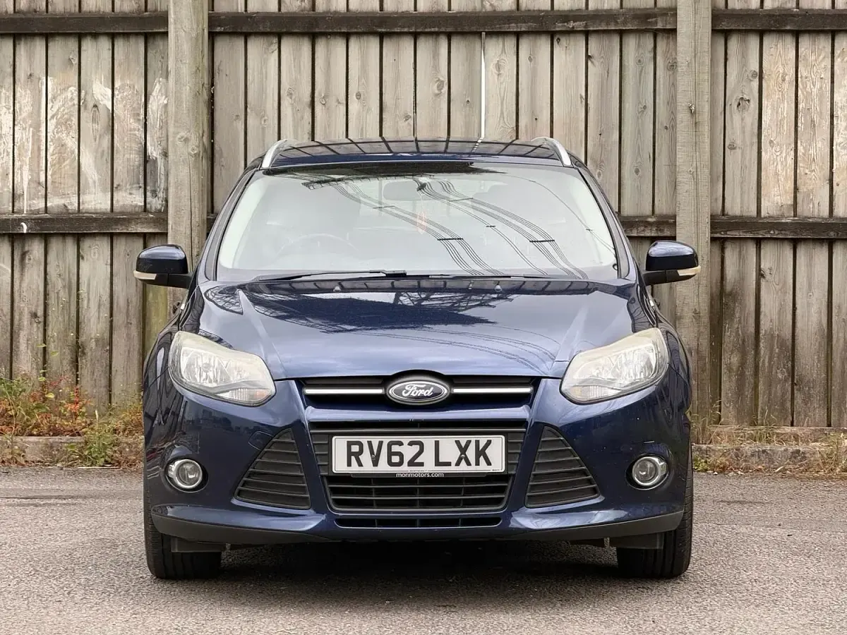 Used Ford Focus Zetec 2012 Blue Estate