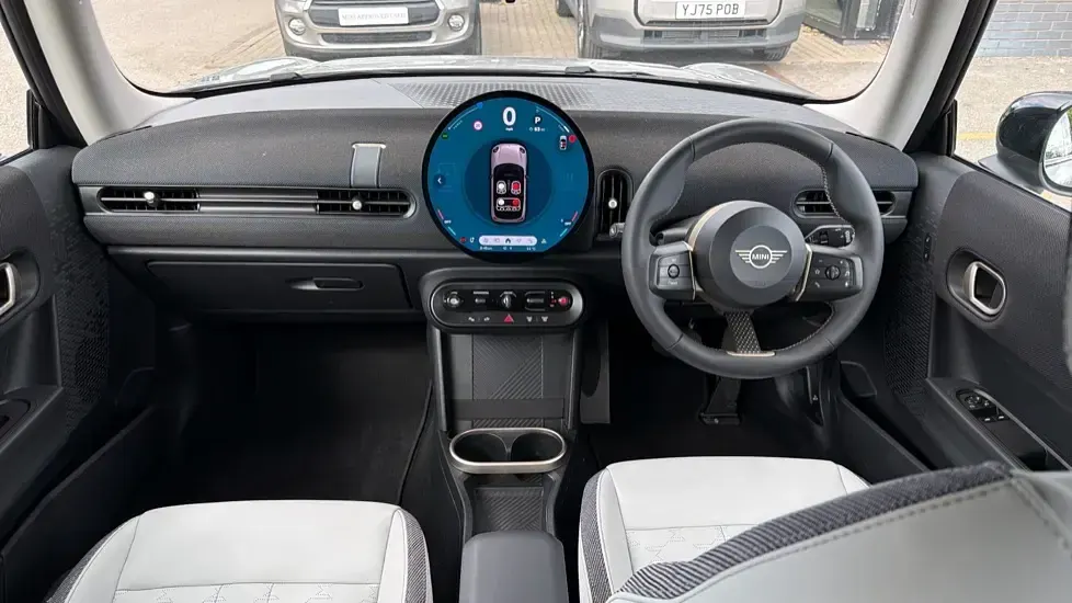 Used Mini Cooper Hatch 154 HP (113 kW) 2024 Silver Hatchback