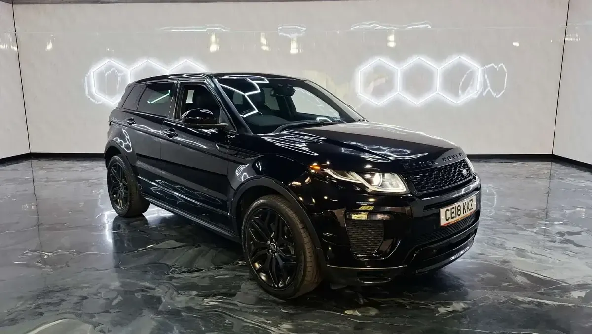 Used Land Rover Range Rover evoque HSE Dynamic 180 HP (132 kW) 2018 Black Estate