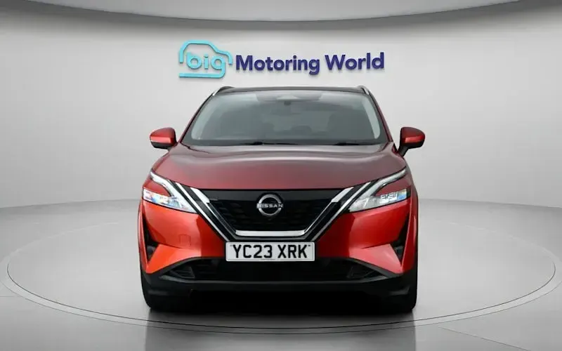 Used Nissan Qashqai N-Connecta 190 HP (139 kW) 2023 Red SUV