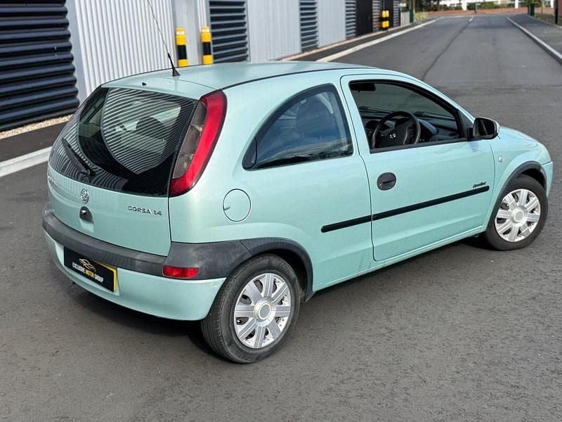 Used Vauxhall Corsa Comfort 2002 Green Hatchback