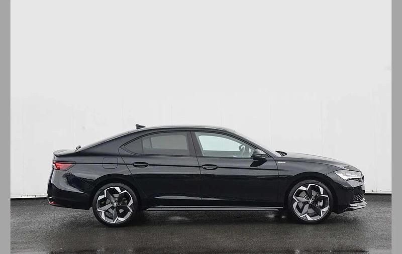 Used Skoda Superb SportLine 200 HP (147 kW) 2025 Midnight black metallic Hatchback