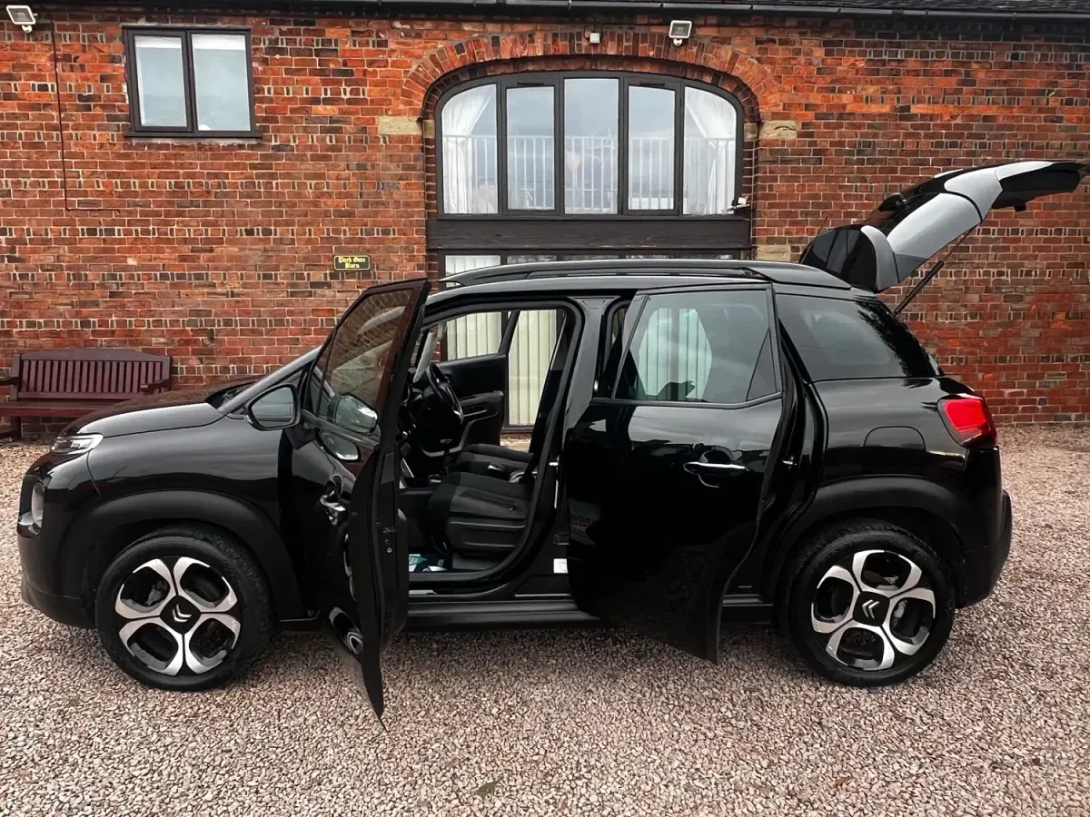 Used Citroën C3 Aircross Flair 100 HP (73 kW) 2019 Black SUV