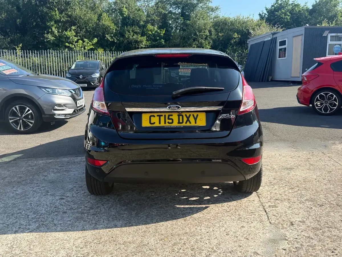 Used Ford Fiesta Titanium X 95 HP (69 kW) 2015 Black Hatchback