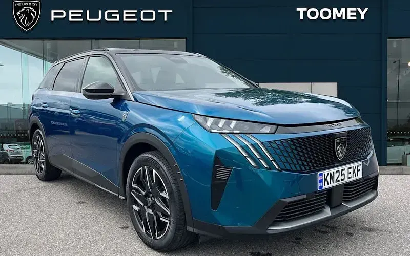 Usado Peugeot 5008 GTi 136 HP (100 kW) 2025 SUV