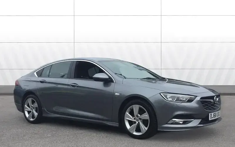 Second-hand Vauxhall Insignia Sport 170 CP (125 kW) 2020 Hatchback
