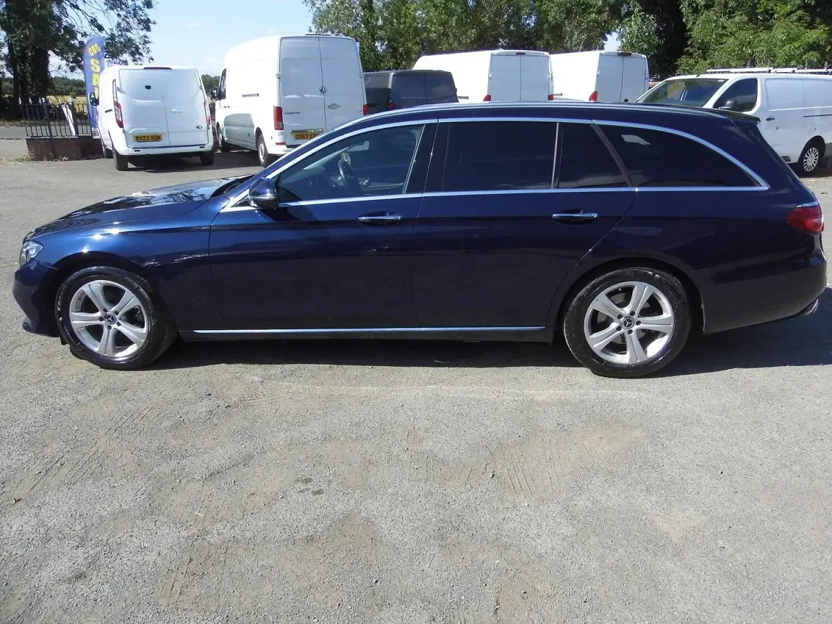 Used Mercedes E220 Premium 2018 Blue Estate