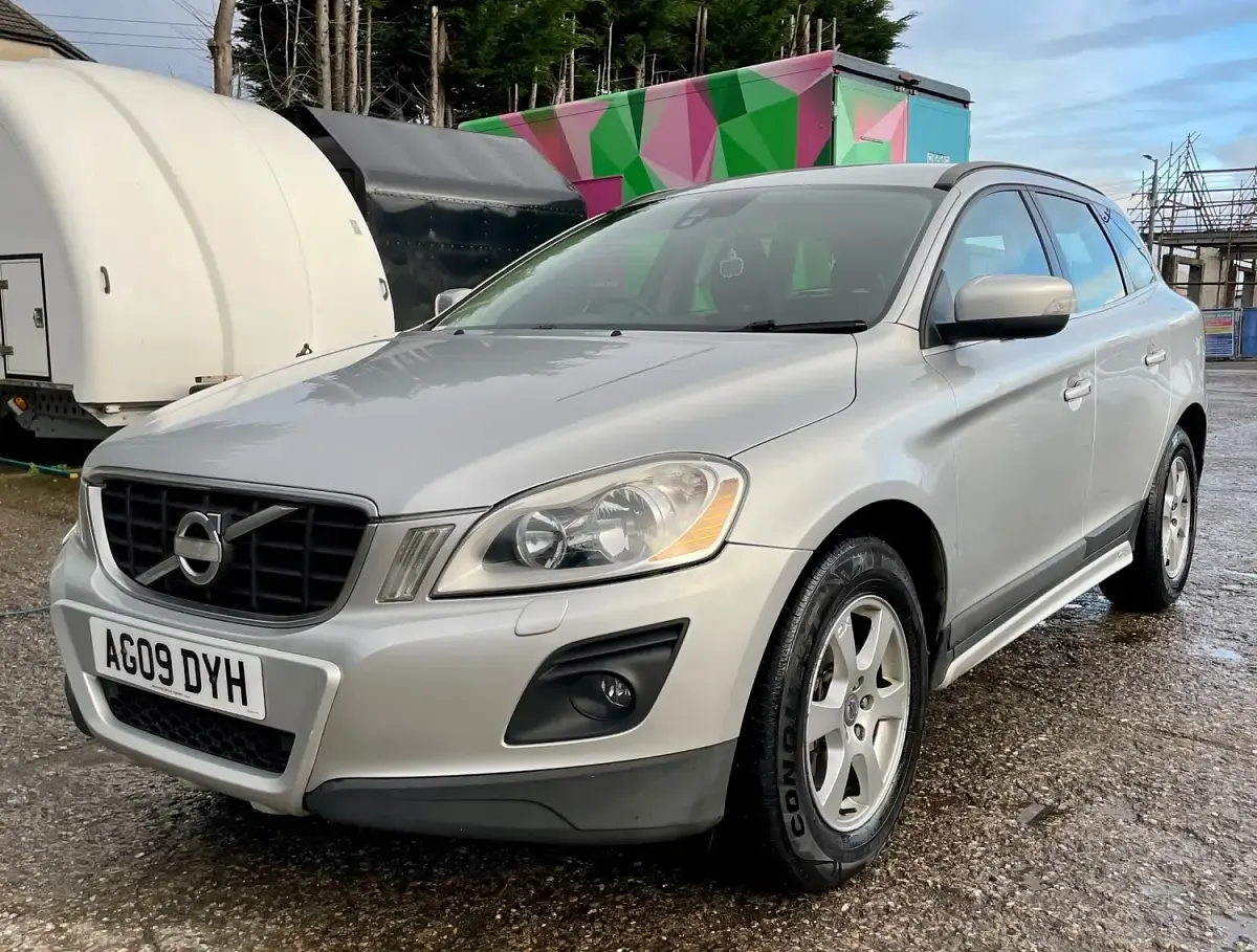 Used Volvo XC60 SE 205 HP (150 kW) 2009 Silver SUV