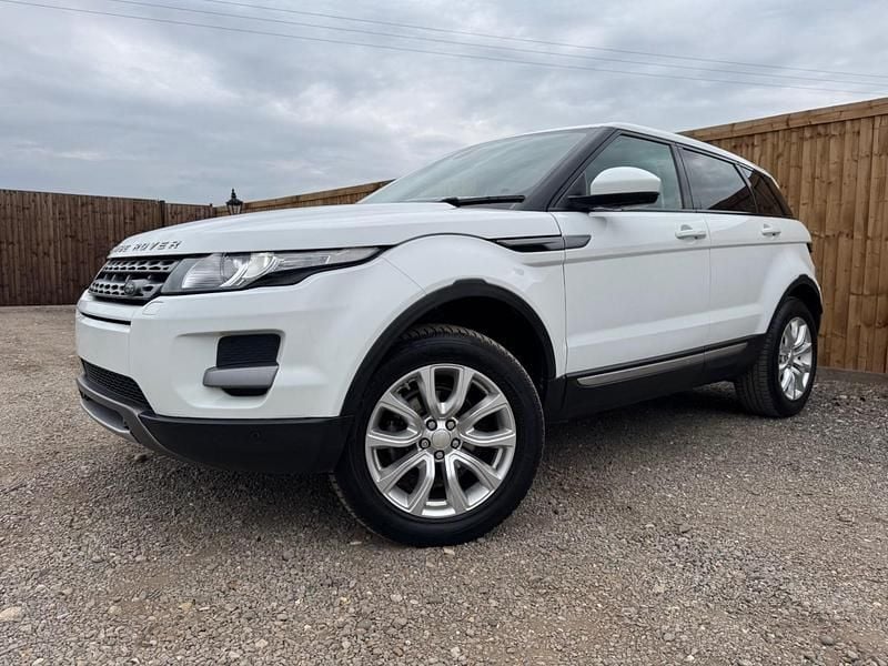 Used Land Rover Range Rover evoque Pure 190 HP (139 kW) 2015 White Estate