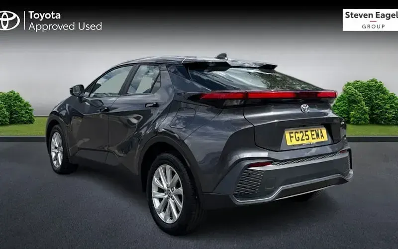 Used Toyota C-HR 140 HP (102 kW) 2025 Grey SUV