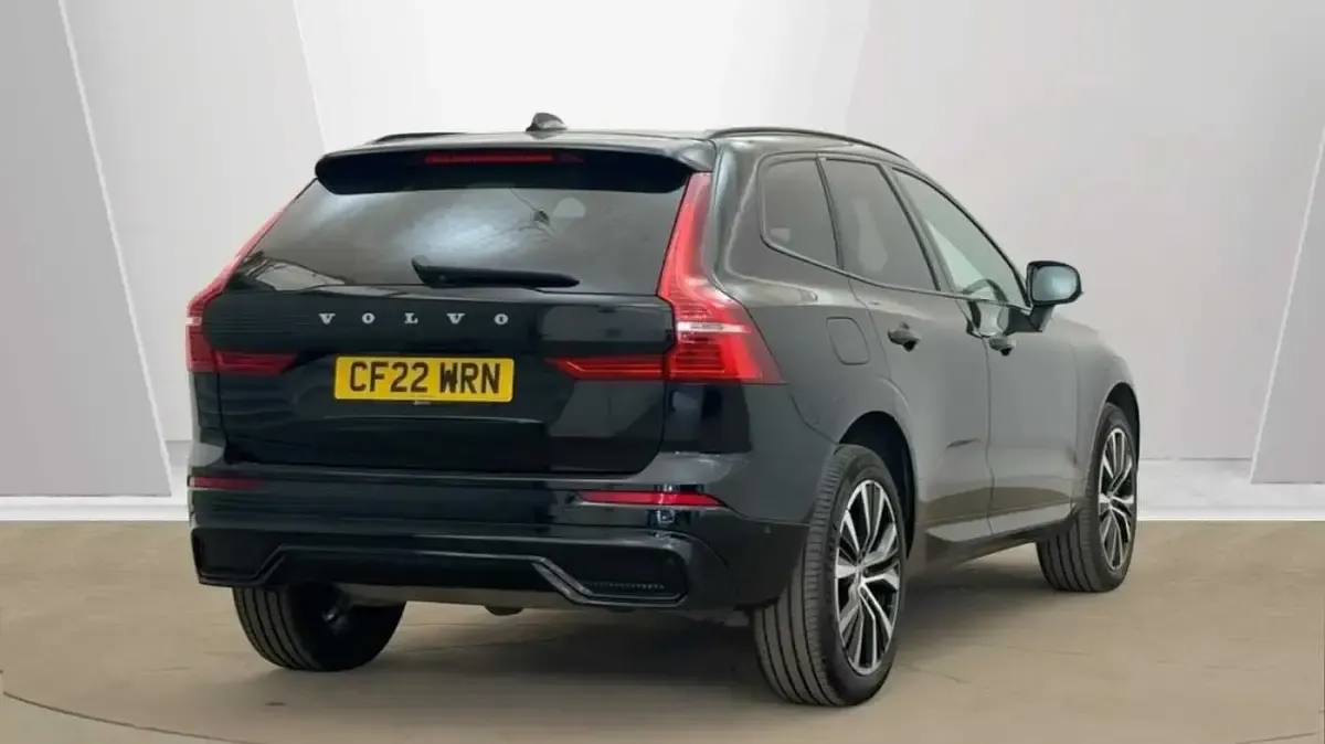 Used Volvo XC60 Plus 247 HP (181 kW) 2023 SUV