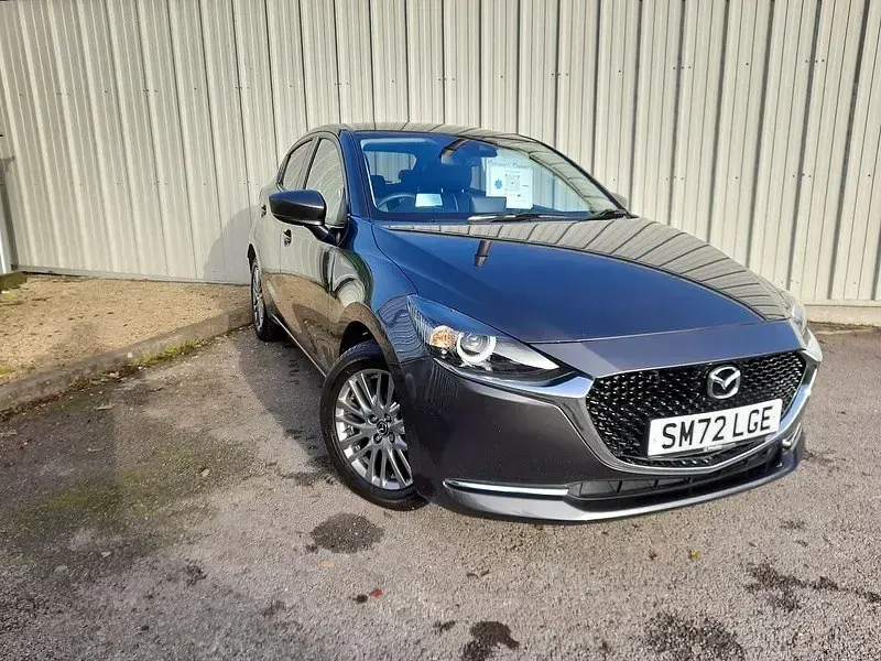 Używany Mazda 2 Inclusive 90 KM (66 kW) 2022 Szary Hatchback