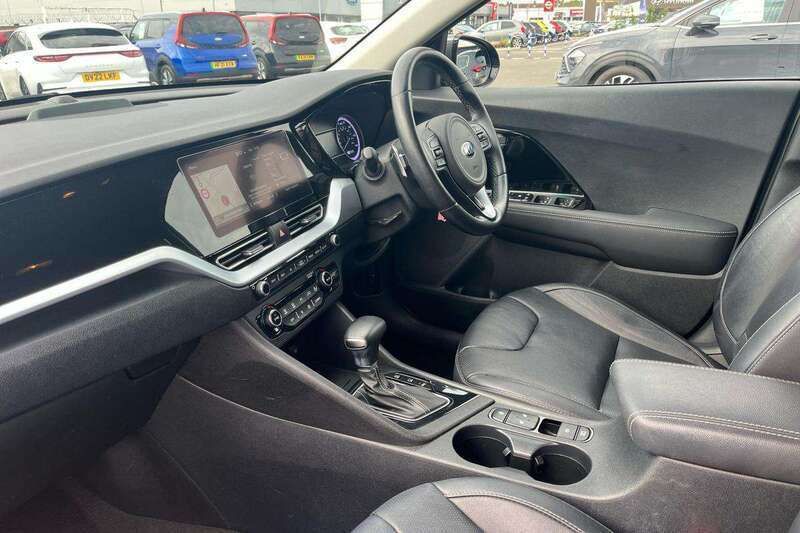 Image 2/4