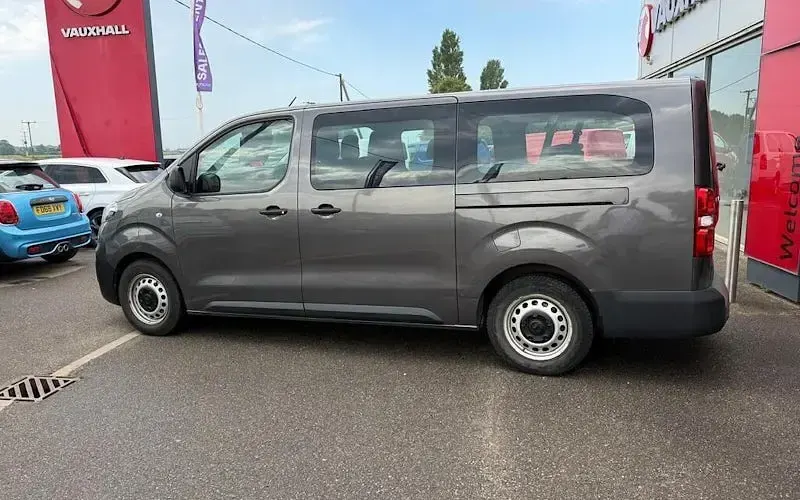 Used Vauxhall Vivaro 100 kW (136 HP) 2023 Grey MPV