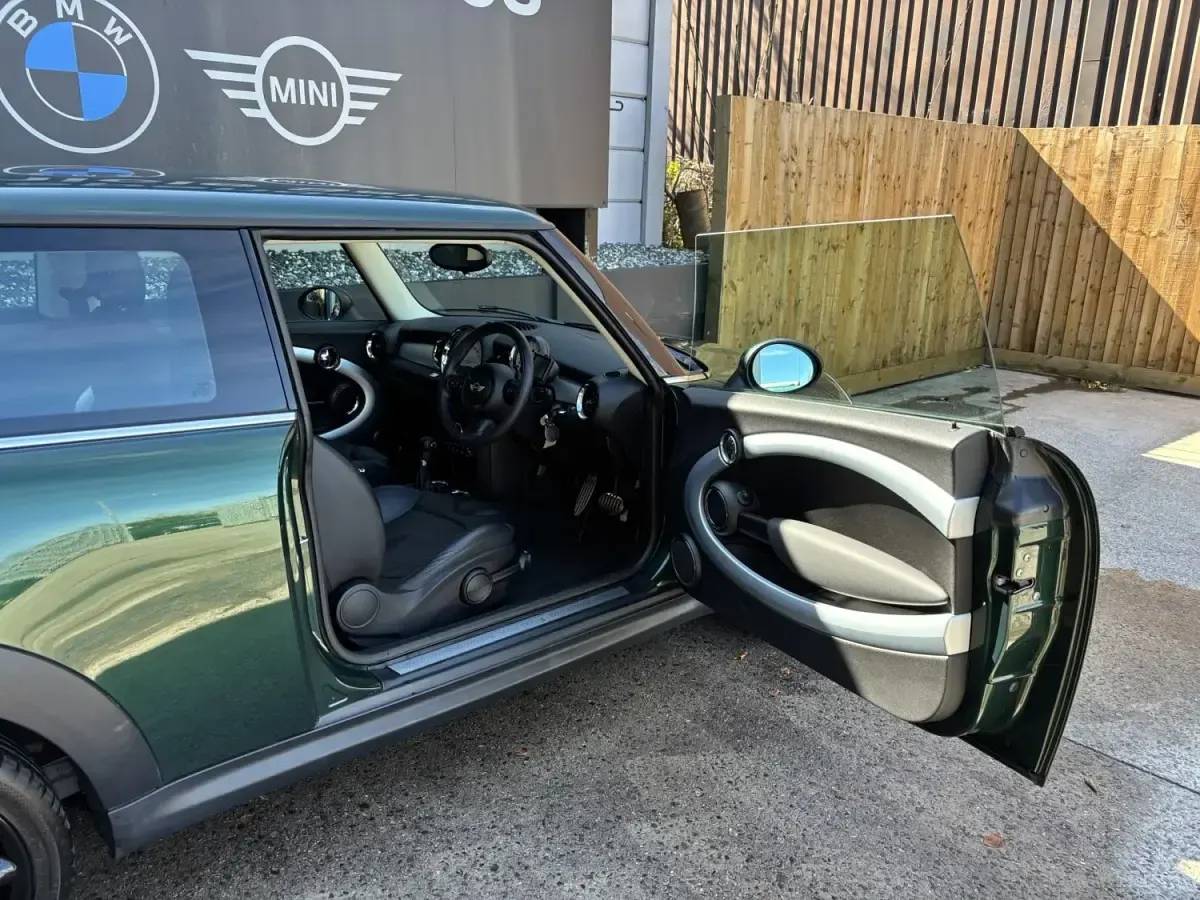 Gebraucht Mini Cooper S Hatch 184 PS (135 kW) 2012 Grün Kleinwagen