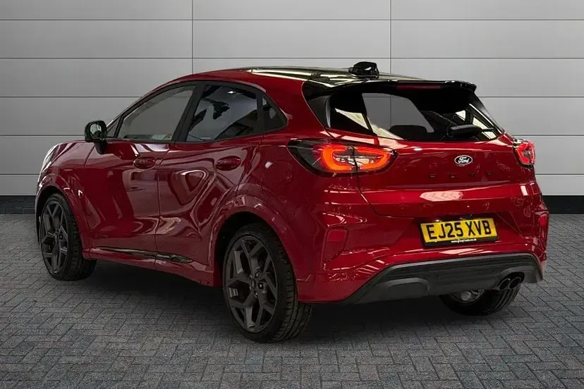 Used Ford Puma ST 170 HP (125 kW) 2025 Fantastic red SUV