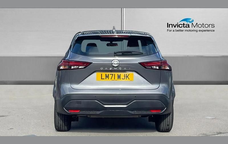 Used Nissan Qashqai Acenta Premium 155 HP (114 kW) 2021 Grey SUV