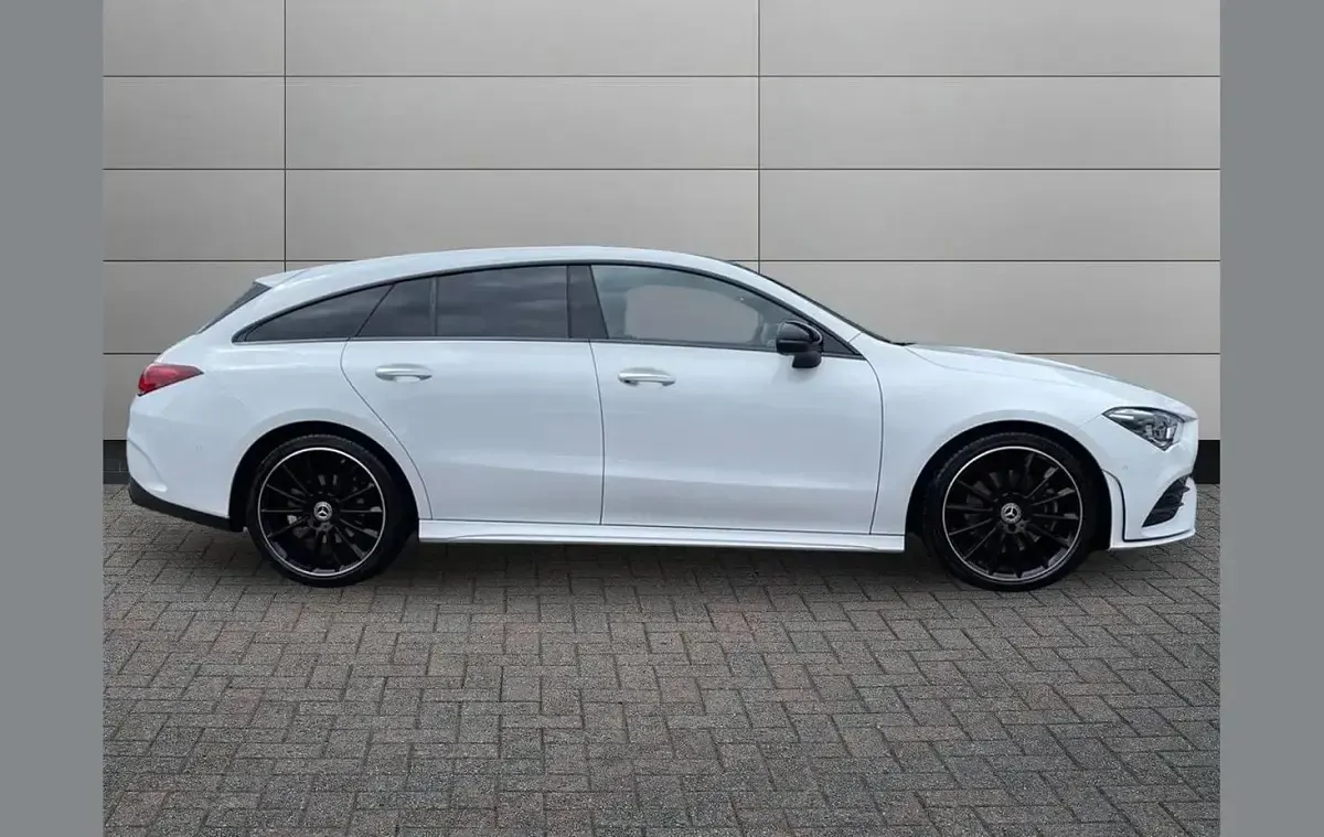 Usado Mercedes CLA220 AMG Line Premium Plus 190 CV (139 kW) 2023 Blanco Berlina