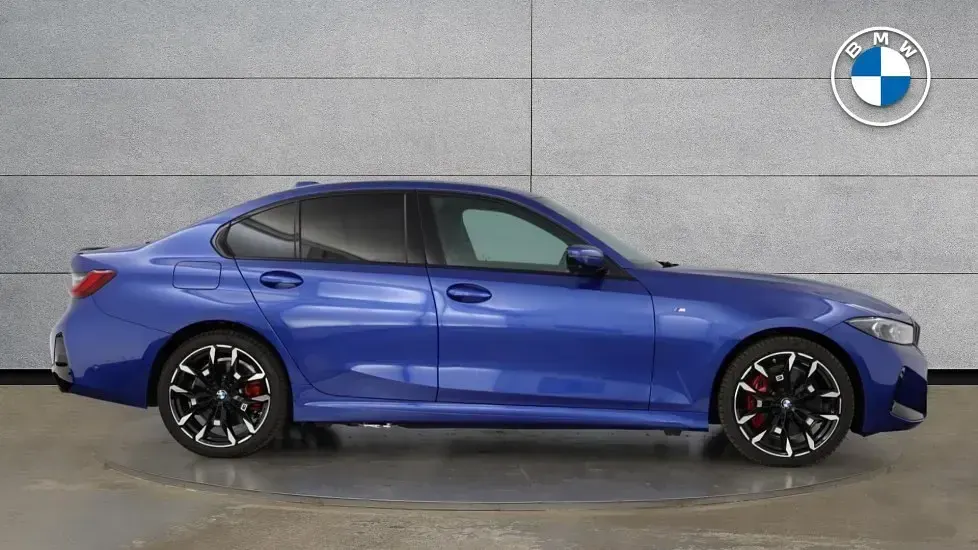 New BMW 330 M Sport 288 HP (211 kW) 2025 Blue