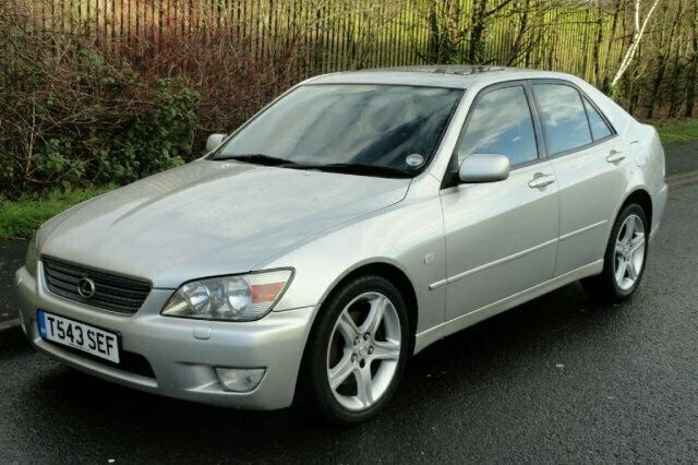 Used Lexus IS200 153 HP (112 kW) 1999 Sedan